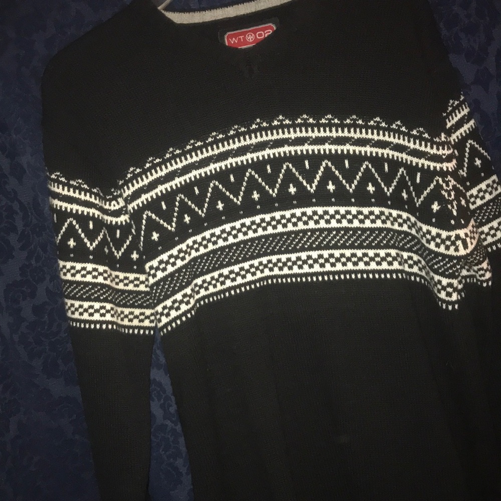Long sleeve sweater